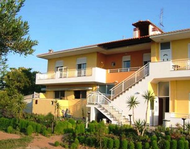 Estelle Hotel Геракини Экстерьер фото
