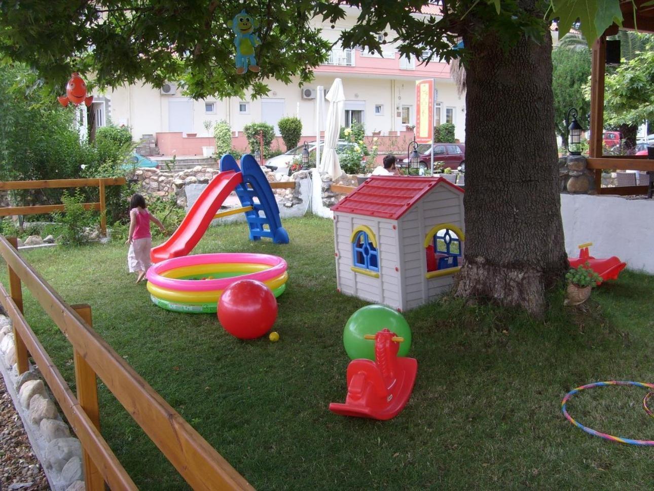 Estelle Hotel Геракини Экстерьер фото
