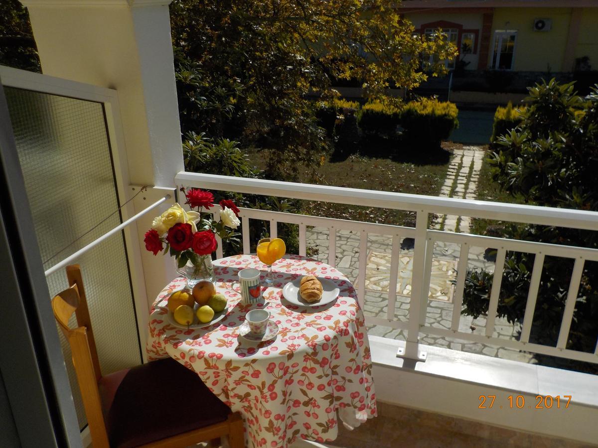 Estelle Hotel Геракини Экстерьер фото